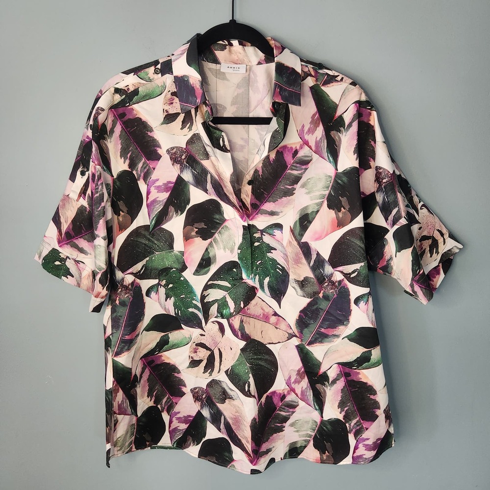 NWOT AKRIS PUNTO Tropical Leaf print blouse - Size 10